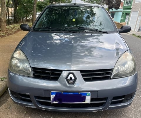 RENAULT CLIO à venda.