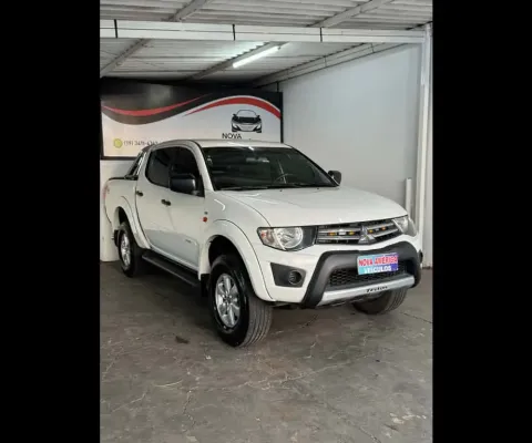 L200 Tri.HLS Chrome Ed. 2.4 CD Flex Mec.