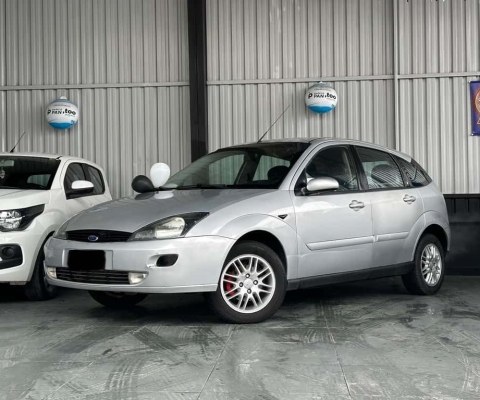 FORD FOCUS HATCH GHIA 2.0 16V 4P 2003