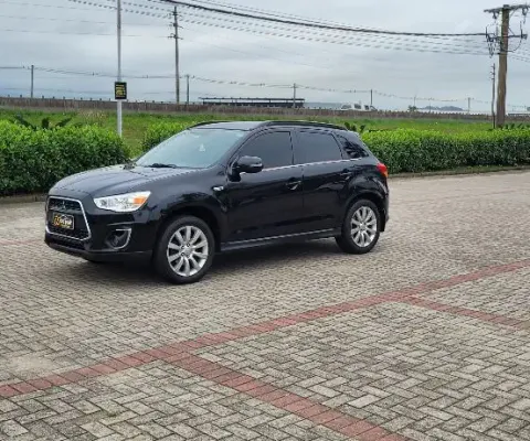 Asx 2015 4x4 automátic.