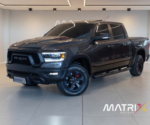 RAM 1500 REBEL 5.7 HEMI CD V8 4x4 Aut.