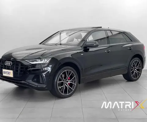 Audi Q8 Perf.Black 3.0 TFSI Quat. S-tr/(Híb.)