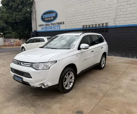 Mitsubishi Outlander 2014 3.0 gt 4x4 v6 24v gasolina 4p automático