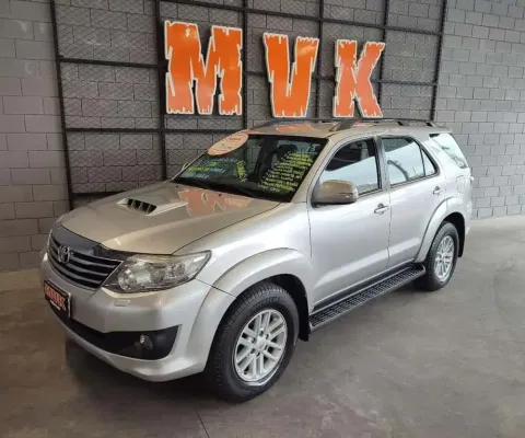 Toyota Hilux 3.0 Sw4 Srv 4X4 Aut Diesel 2013