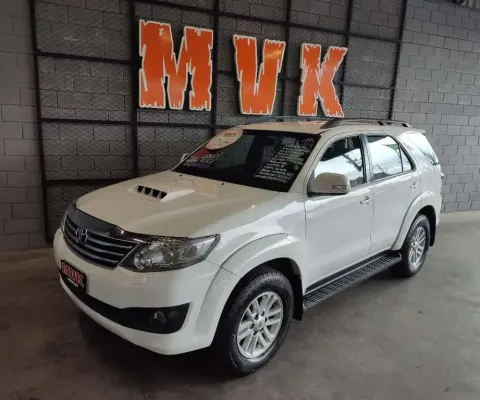 Toyota Hilux 3.0 Sw4 Srv 4X4 Diesel 2015