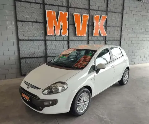 Fiat Punto Essence 1.6 Aut Flex 2014