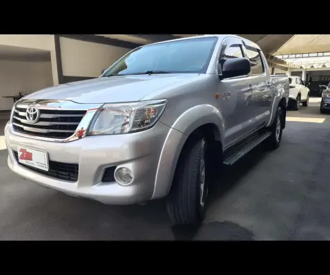 TOYOTA HILUX 2.7 CD SR 4X2 FLEX 2012-Com GNV-Excepcional*