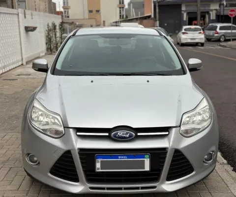 Ford Focus Sedan 2.0 SE ano 2015