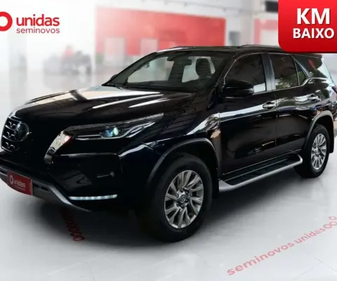 Toyota Hilux sw4 2022 2.8 d-4d turbo diesel srx 7l 4x4 automático