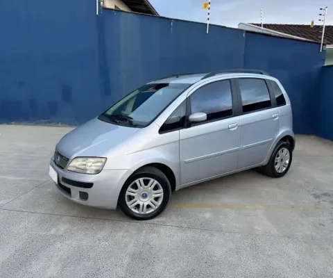 Fiat Idea ELX 1.4 mpi Fire Flex 8V 5p  - Prata - 2006/2007