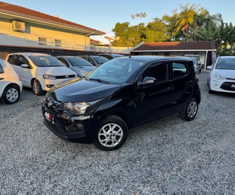 Fiat Mobi DRIVE 1.0 Flex 6V 5p  - Preta - 2017/2018
