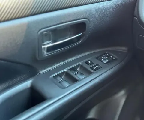 Mitsubishi Outlander 2.0 16V 160cv Aut.  - Preta - 2014/2015