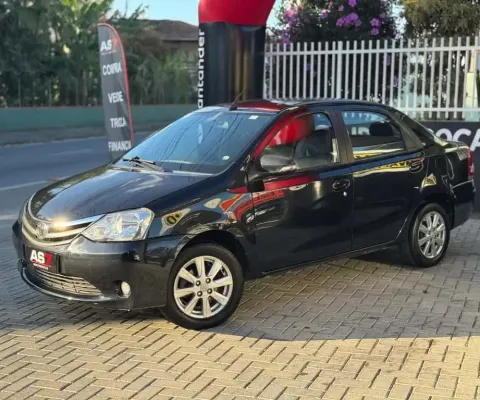 Toyota Etios XLS Sedan 1.5 Flex 16V 4p Aut. - Preta - 2016/2017