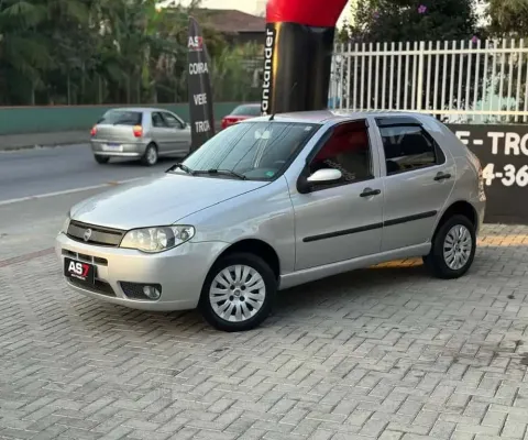 Fiat Palio Celebration 1.0 Fire Flex 8V 4p  - Prata - 2008/2008