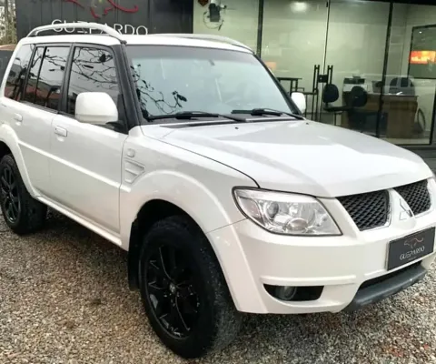 Mitsubishi Pajero tr4 2012 2.0 4x2 16v 140cv flex 4p automático