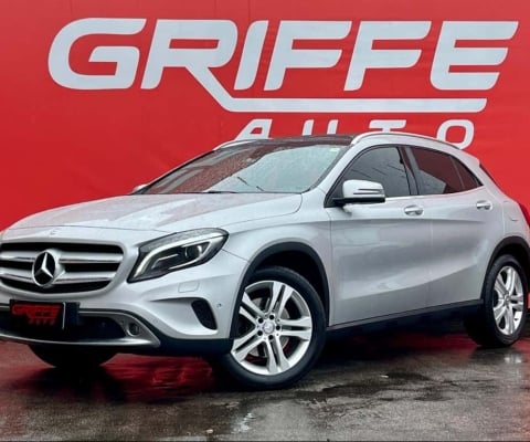 MERCEDES-BENZ GLA250 2016