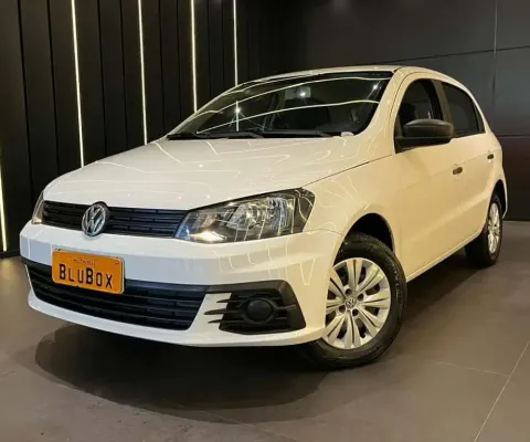 Volkswagen Gol Trendline 1.0 T.Flex 12V  - Branca - 2016/2017