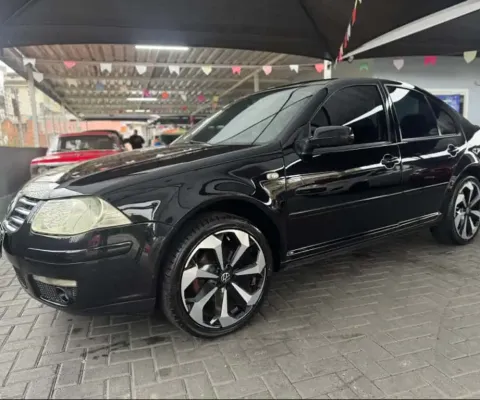 Volkswagen BORA 2.0 MI 8V GASOLINA 4P TIPTRONIC