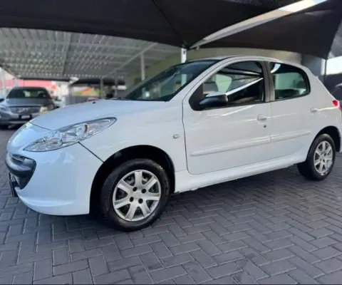 Peugeot 207 1.4 XR 8V FLEX 4P MANUAL