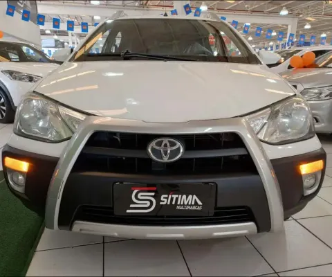 TOYOTA ETIOS 1.5 CROSS FLEX 2014