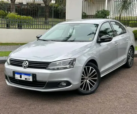 Volkswagen Jetta 2012 2.0 comfortline 120cv flex 4p tiptronic