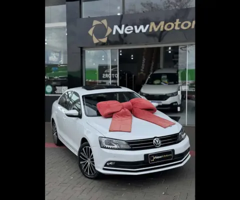 VW - VolksWagen JETTA Highline 2.0 TSI 16V 4p Tiptronic 2018 Gasolina