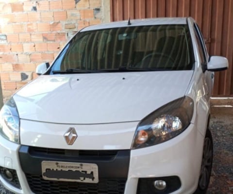 RENAULT SANDERO à venda.