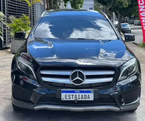 MERCEDES-BENZ GLA250 2016