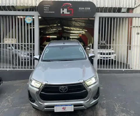 Toyota Hilux CD SRX 4x4 2.8 TDI 16V Diesel Aut.