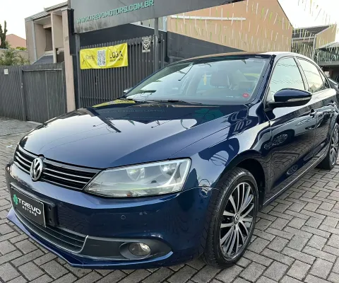 VOLKSVAGEN JETTA