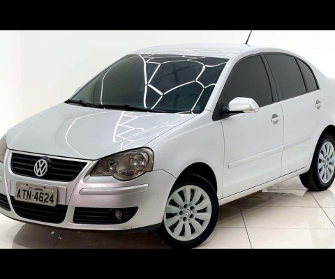 Polo Sedan 1.6 Flex 4p 2011 Completo Baixo KM com chave cópia e Manual