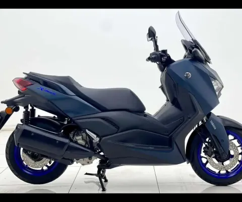 YAMAHA XMAX 2025 250 CC - SEGURANÇA, TECNOLOGIA E ECONOMIA COM ESTILO E CONFORTO.