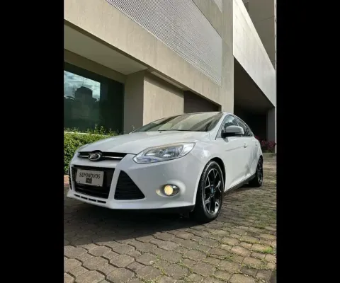 FORD FOCUS FOCUS SEDAN SE 2.0 POWERSHIFT