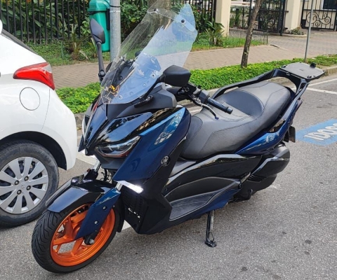 YAMAHA XMAX à venda.