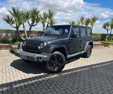 Jeep Wrangler 2011 3.8 unlimited sahara 4x4 v6 12v gasolina 4p automático