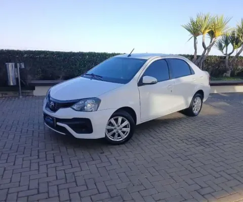 Toyota Etios 2021 1.5 x plus sedan 16v flex 4p automático