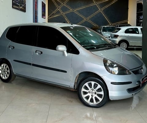 HONDA FIT - AUTOMÁTICO 
