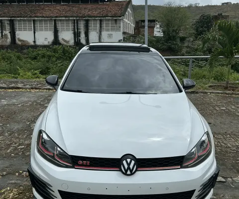 VOLKSWAGEN GOLF à venda.