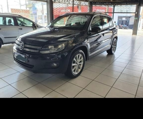 VOLKSWAGEN TIGUAN à venda.