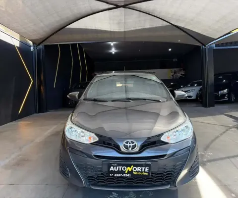 Toyota Yaris Hatch Flex Automático