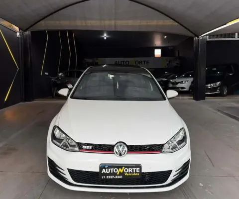 Volkswagen Golf Gasolina Automático