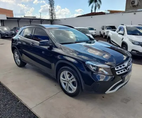 MERCEDES-BENZ GLA 200 1.6 CGI FLEX STYLE 7G-DCT