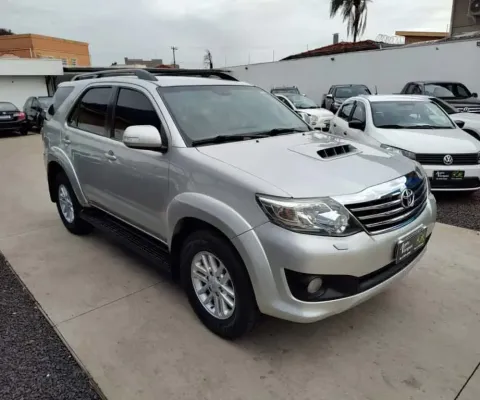 TOYOTA HILUX SW4 3.0 SRV 4X4 16V TURBO INTERCOOLER DIESEL 4P AUTOMÁTICO