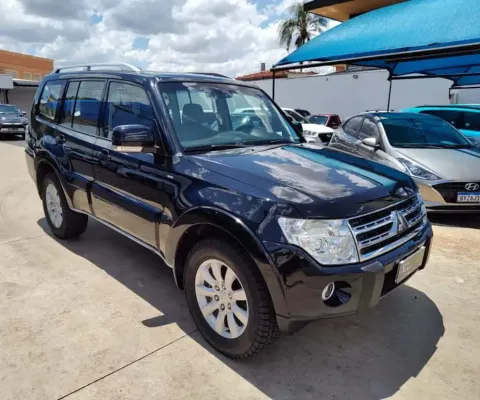 MITSUBISHI PAJERO FULL 3.2 HPE 4X4 16V TURBO INTERCOOLER DIESEL 4P AUTOMÁTICO