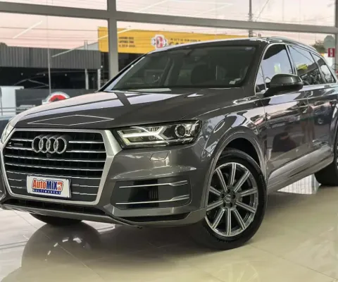 AUDI Q7 3.0 V6 TDI Quat.Tip. 5p Die./Perfor.