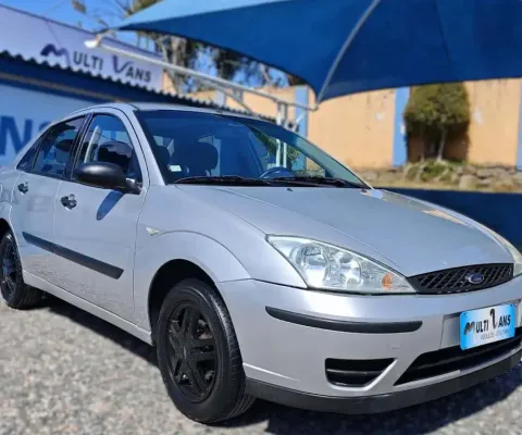 FORD FOCUS SEDAN 2008