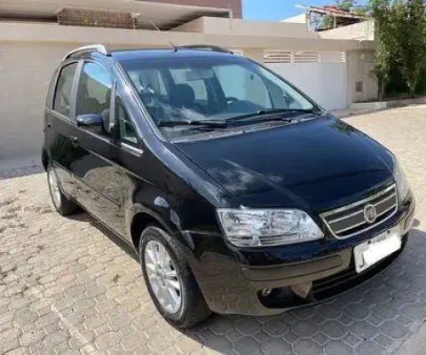 Fiat IDEA 2010 Flex: Conforto, Estilo e Desempenho em um Carro Particular com Documentação