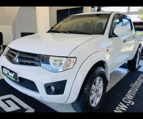 Mitsubishi l200 triton 2.4 hls 4x2 cd 16v flex 4p manual