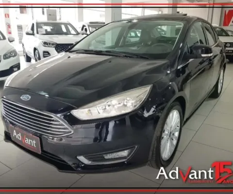 Ford FOCUS 2.0 TITANIUM FASTBACK 16V FLEX 4P POWERSHIFT