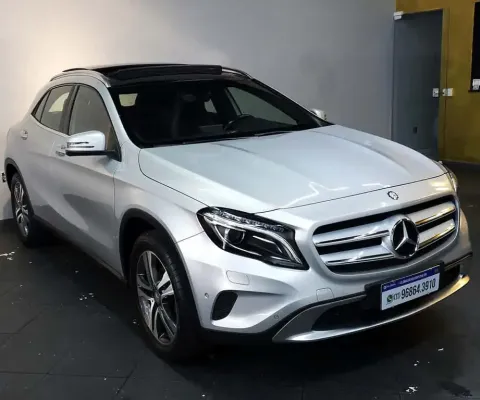 MERCEDES-BENZ GLA 200 200 Vision 1.6/1.6 TB 16V Flex Aut.